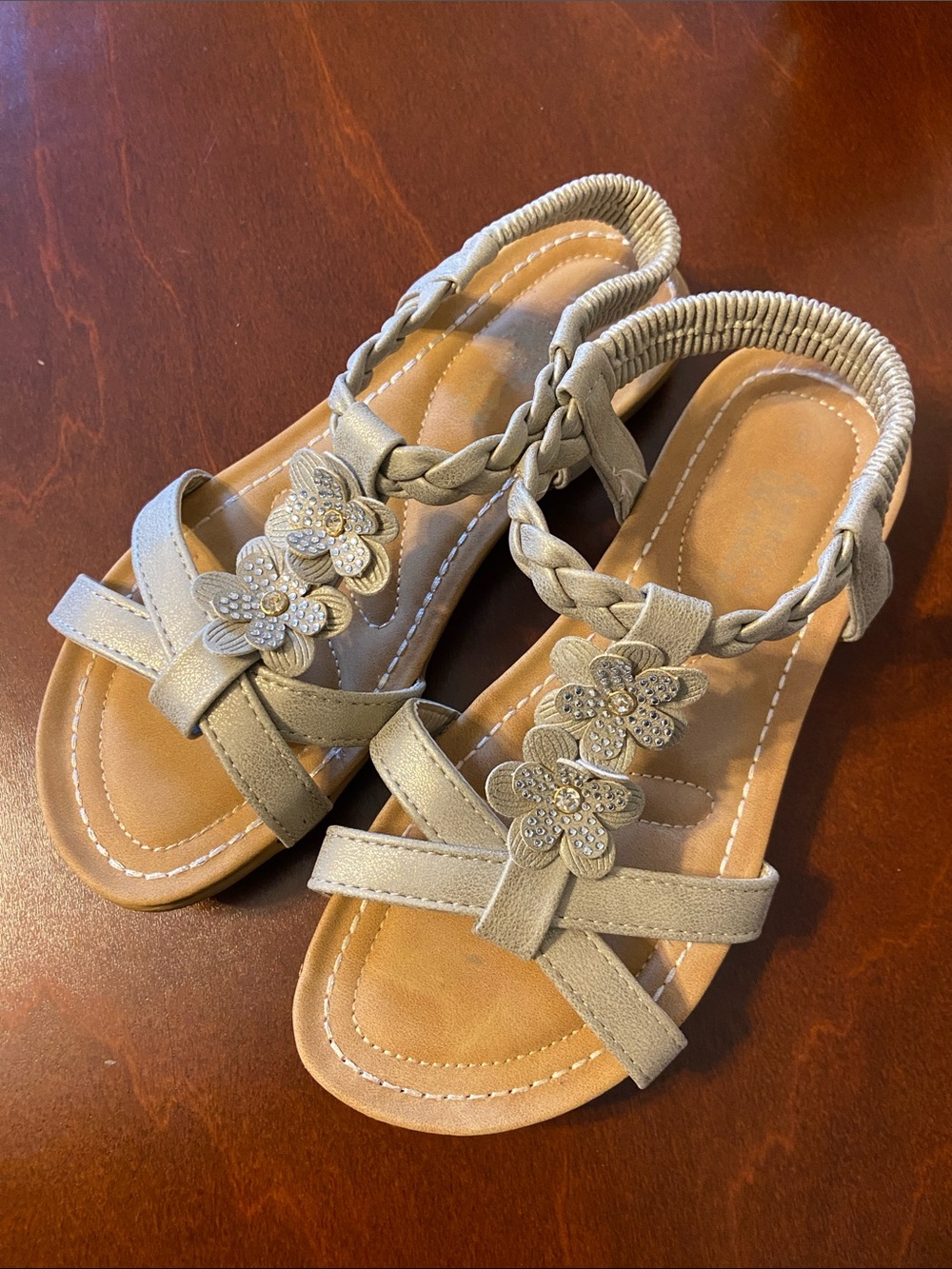 American Exchange Gold Braided Floral Girls' Sandals